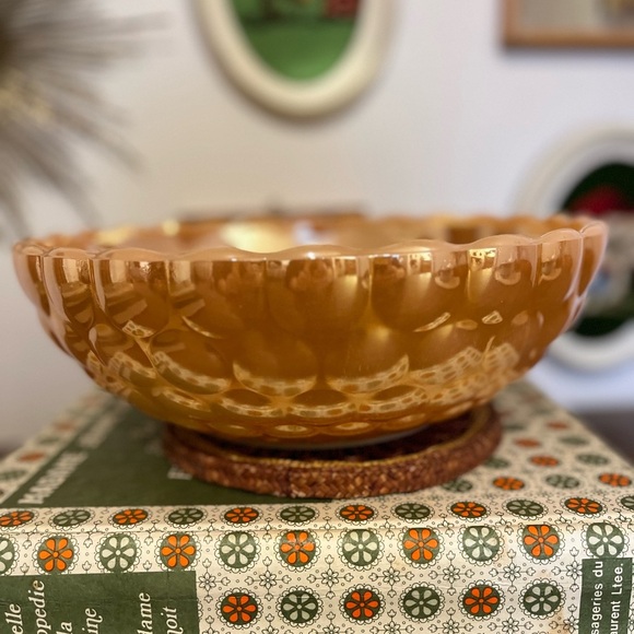 Fire King Bubble salad or fruits bowl color peach lustreware - Picture 1 of 9